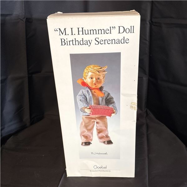 HUMMEL / GOEBEL DOLL - BIRTHDAY SERENADE