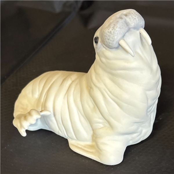 CYBIS - WALRUS FIGURE