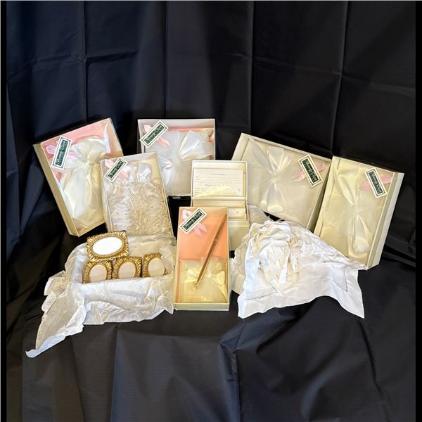 LOT OF NEW WEDDING DÉCOR AND ACCESSORIES