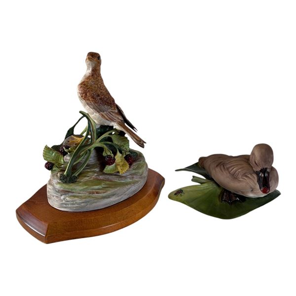 LOT OF TWO BIRD FIGURES