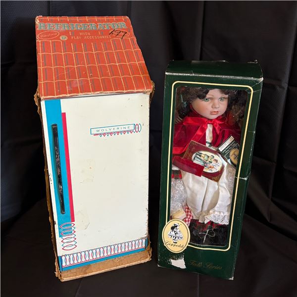 LOT OF TWO VINTAGE TOYS