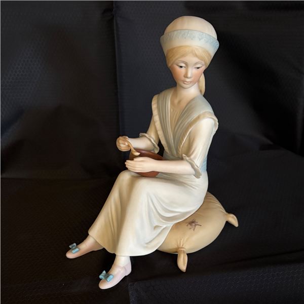 CYBIS - LITTLE MISS MUFFET