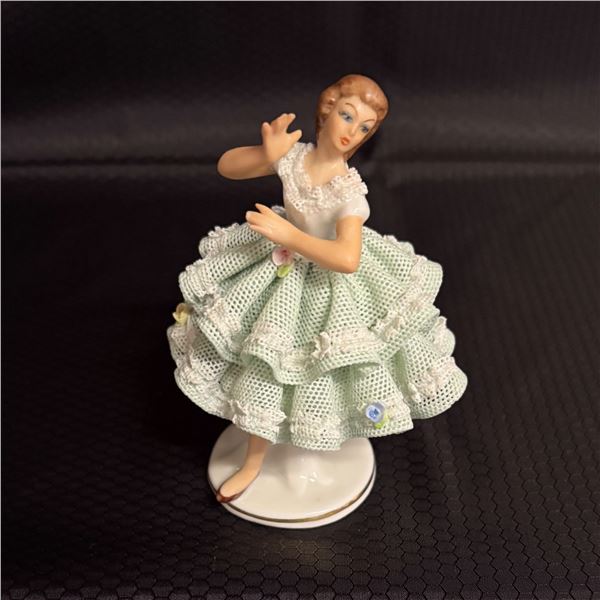 SANDIZELL - MINIATURE BALLERINA FIGURE