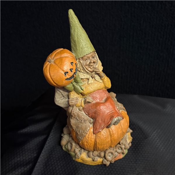 TOM CLARK STUDIOS - TRIXIE AND TREAT