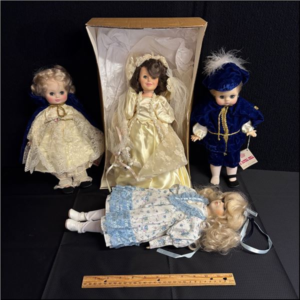 LOT OF 4 DOLLS