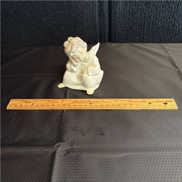 LLADRO - ANGEL THINKING