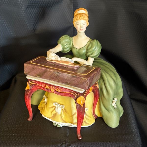 ROYAL DOULTON - VIRGINALS