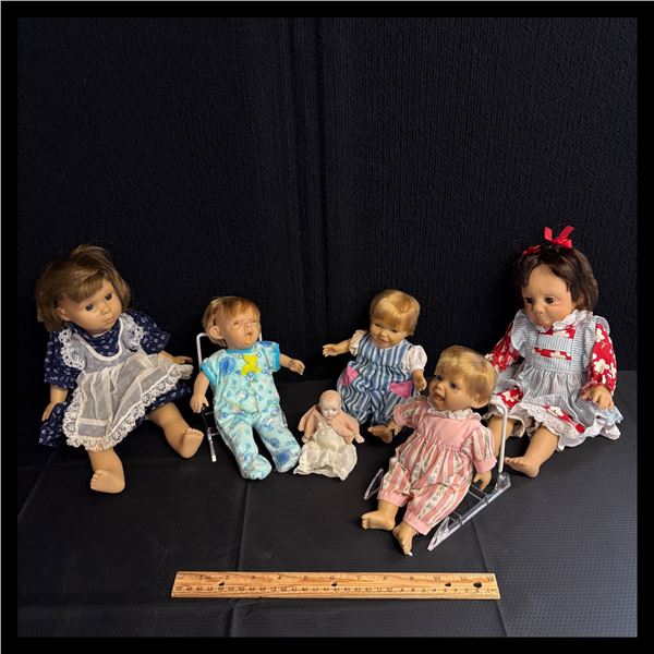 LOT OF SMALL USED DOLLS