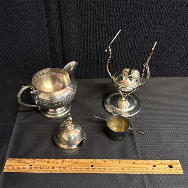 LOT OF 4 METAL PIECES