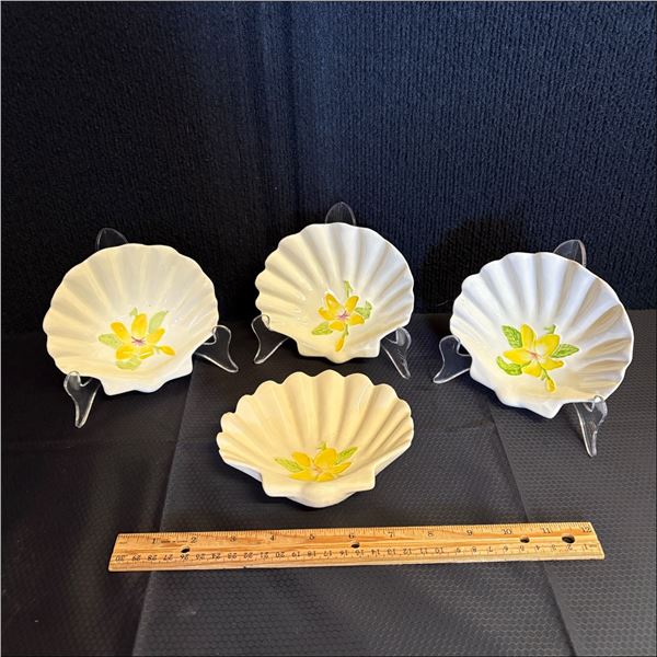 LOT OF 4 SHELL SHAPED DISHES