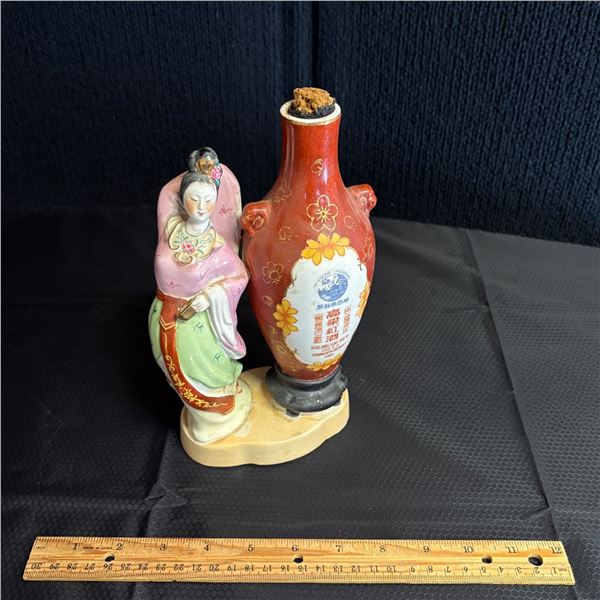 KAOLIANG HUNG CHIEW SWATOW BREWERY - WINE DECANTER