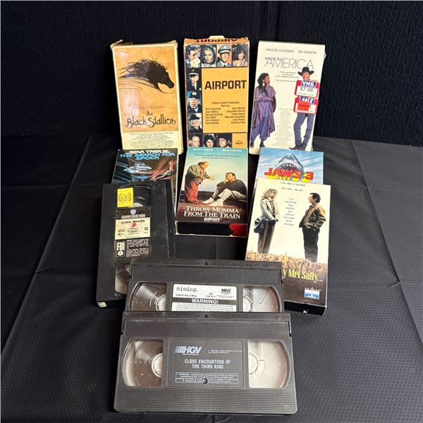 LOT OF 10 VCR / VHS MOVIES