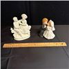 Image 1 : LOT OF 2 PORCELAIN FIGURES