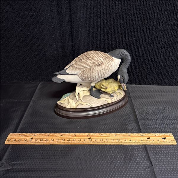 BOEHM - GOOSE WITH GOSLINGS