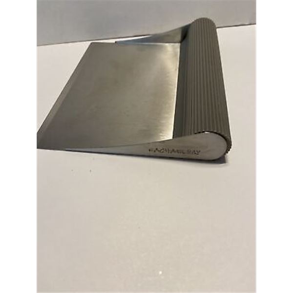 NEW RACHAEL RAY BENCH SCRAPER