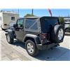 Image 4 : JEEP WRANGLER 2011 O/S TITLE 2 DAYS
