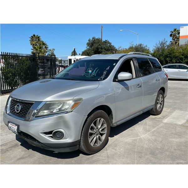 NISS PATHFINDER 2013 T-DONATION