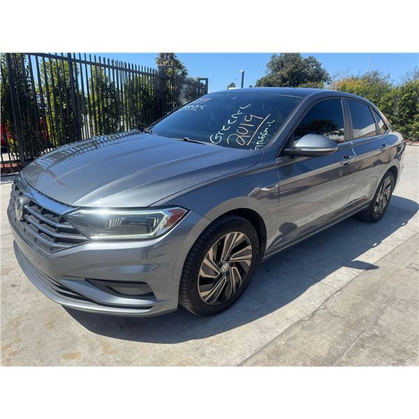 VOLK JETTA 2019 O/S TITLE 2 DAYS