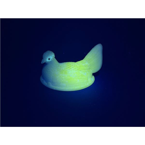 UV Glowing / Reactive Vintage White Milk Glass Hen Jar Lid
