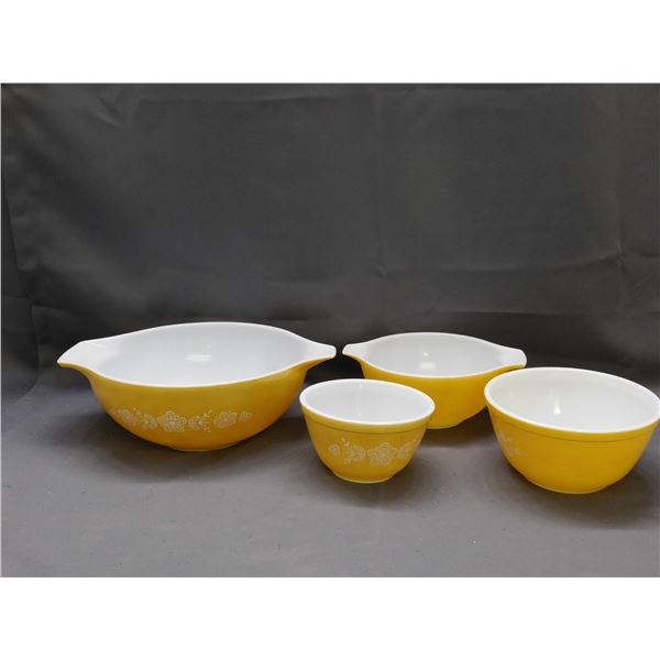 Lot of 4 Pyrex Gold Butterly Cinderella & Regular Mixing Bowls  401, 402, 442, 444