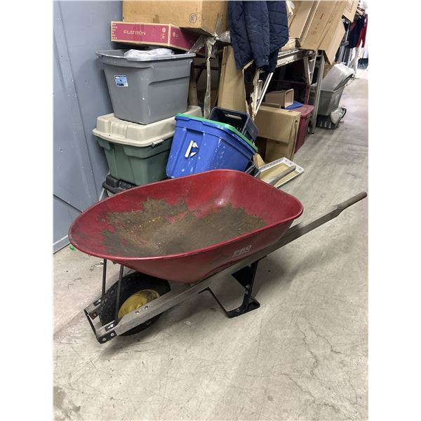 Large Garant Pro Series Red Wheelbarrow Gardening Lawn Care, Construction. Heavy Duty