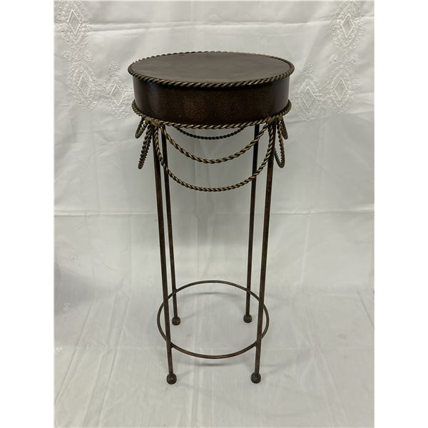 Small Metal Plant Stand