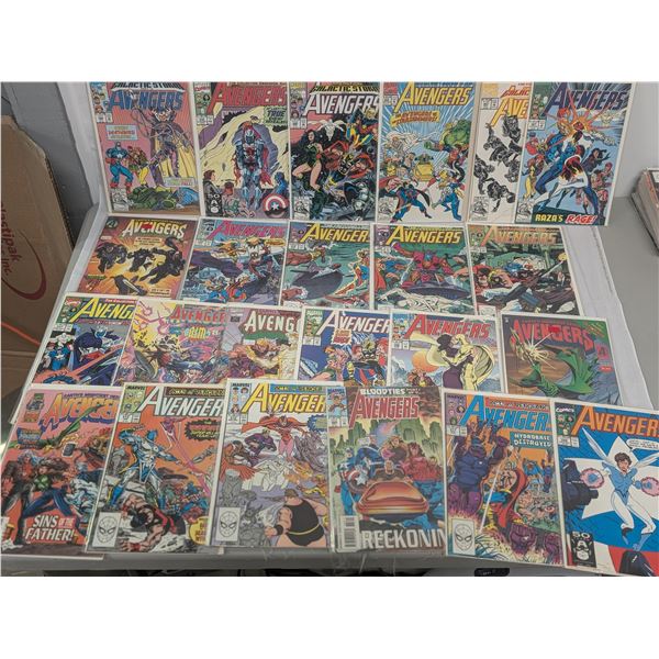 Lot of 23 Avengers Marvel Comics Mostly 300's