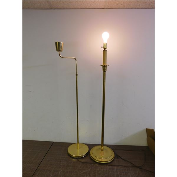 Lot of 2 Vintage Brass / Gold Tone Floor Lamps (1 needs work, 1 works no shade)