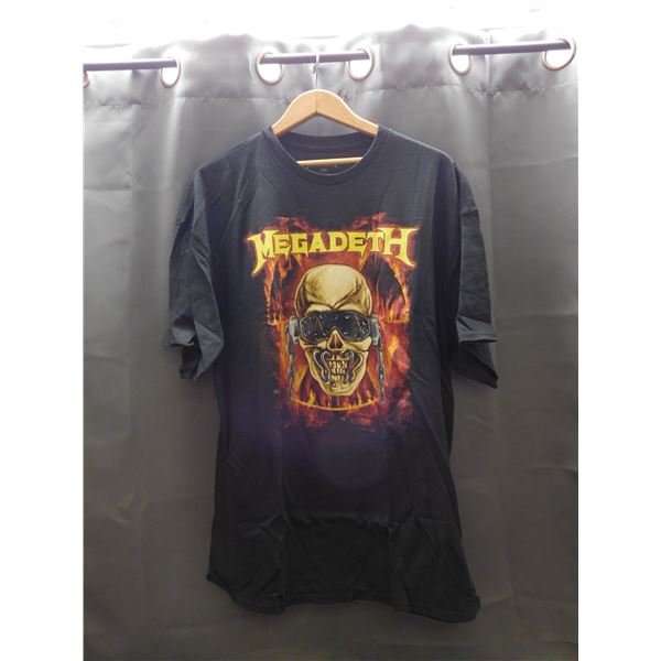 Megadeth Size XXL Men's T-Shirt 2023 Tour Shirt