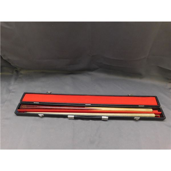 Challenge Barracuda Pool Cue Stick in Case