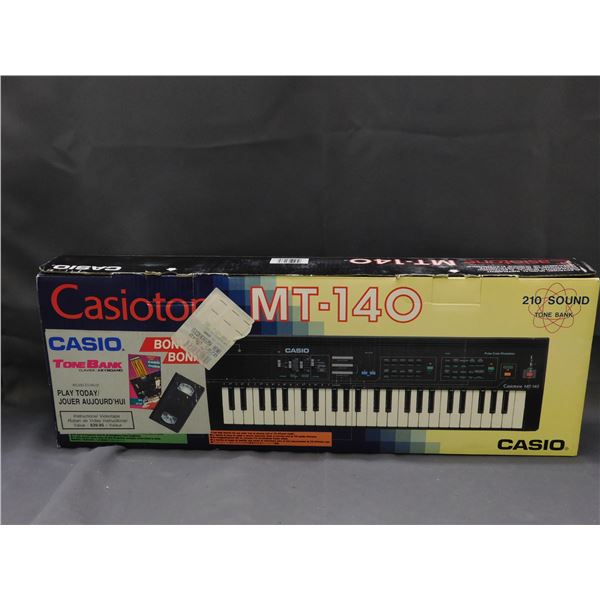 CASIO MT-140 Tone Bank 210 Sound Electric Keyboard Piano