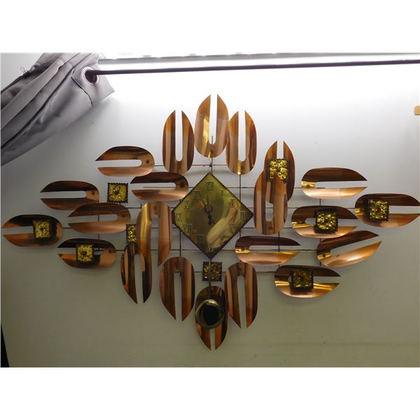 Blow Torch Wall Art Pendulum Clock *works*