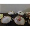 Image 7 : Lot of 16 Royal Albert Teacups plus some extra pieces