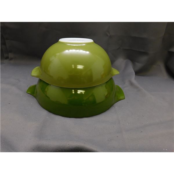 Lot of 2 Avocado Green Pyrex Cinderella Bowls 443 2.5qt 444 4qt