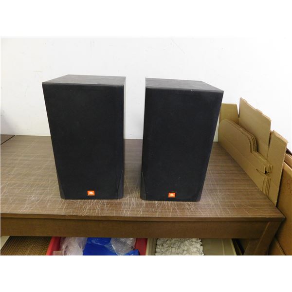 Pair of JBL MR26 Speakers