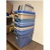 Image 2 : 8 Storage Totes Rubbermaid with Lids