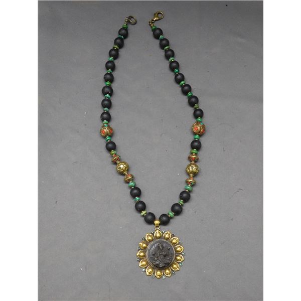 Beaded Buddhist Asian Pendant Necklace Deity