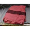 Image 4 : Vintage Hudson Bay 4-Point 100% Wool Blanket Burgundy Wine Red Color, Stripe