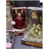 Image 2 : Lot of 8 Porcelain Dolls NOS, 2 Stands