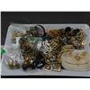 Image 1 : Lot of Assorted Vintage Costume Jewelry