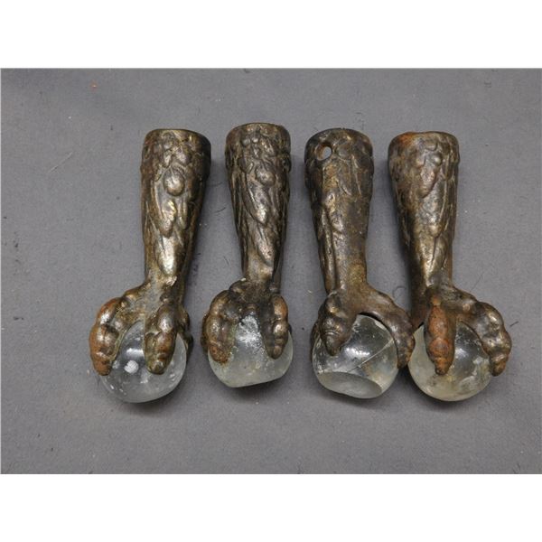 Lot of 4 Metal Clawfoot Pieces 4" tall