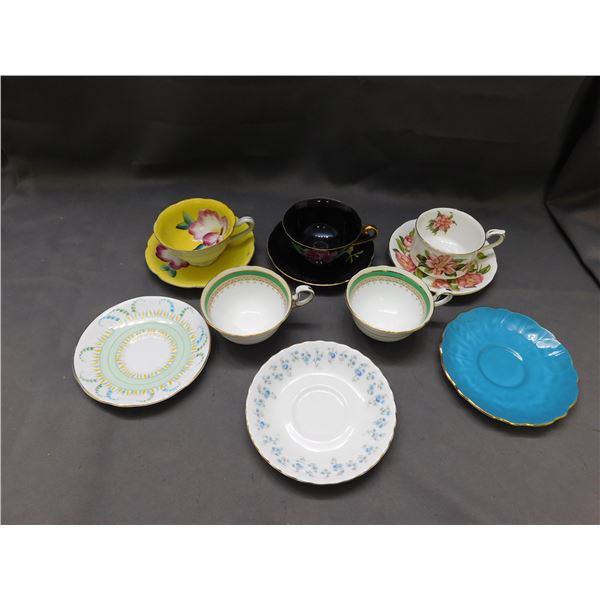 Lot of Tea Cups and Saucers 3 Pairs, Aynsley, Royal Standard, Shafford