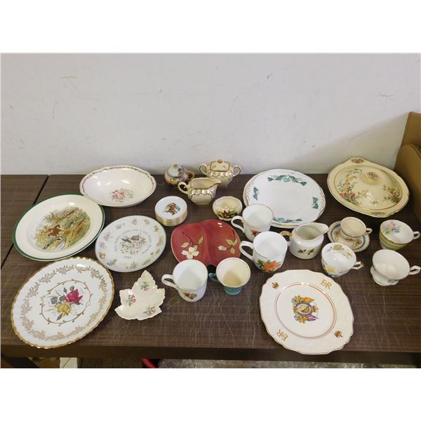 END OF THE RUN Assorted China Cups, Saucers, Serving Ware, Cream Sugar Trays etc