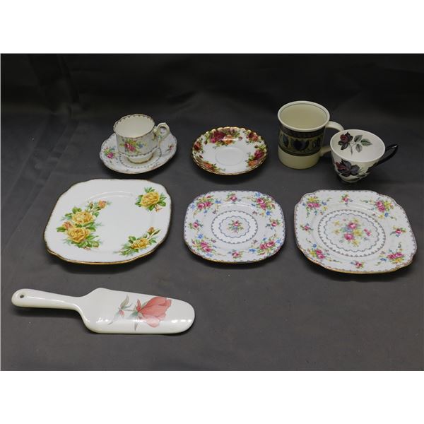 Lot of Fine Bone China Royal Albert Tea Cup & Saucer, Extra Saucers,
