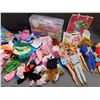 Image 3 : Lot of Vintage Barbie Dolls, Clothes and Accessories circa 80s