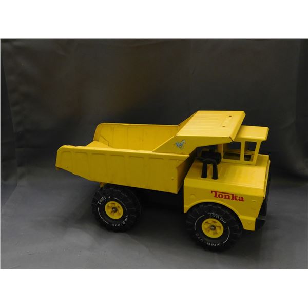 Vintage Pressed Steel Tonka Dump Truck