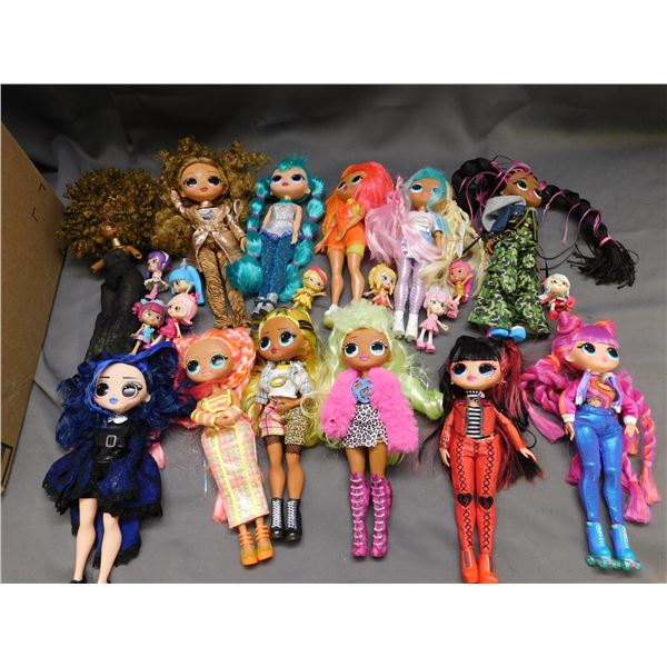 Lot of 12 Lol OMG Dolls, Mini Dolls and some Accessories