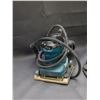 Image 3 : Lot of 2 Makita Hand Electric Sanders