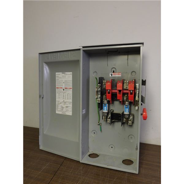 Siemens HFC224NR VBII Heavy Duty Fusible Encholsed Single Throw Toggle Safety Switch 200 A 240 V