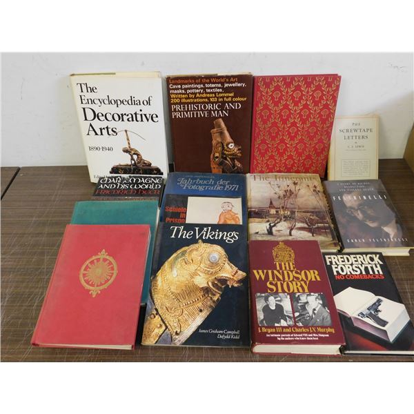 Lot of 14 Assorted Vintage Books History, Art